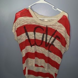 Cute shirt that says LOVE
